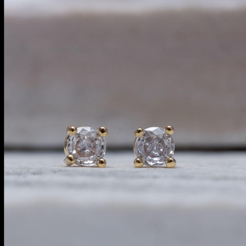 BRINCO PONTO DE LUZ M 4 GARRAS BANHO OURO 18K