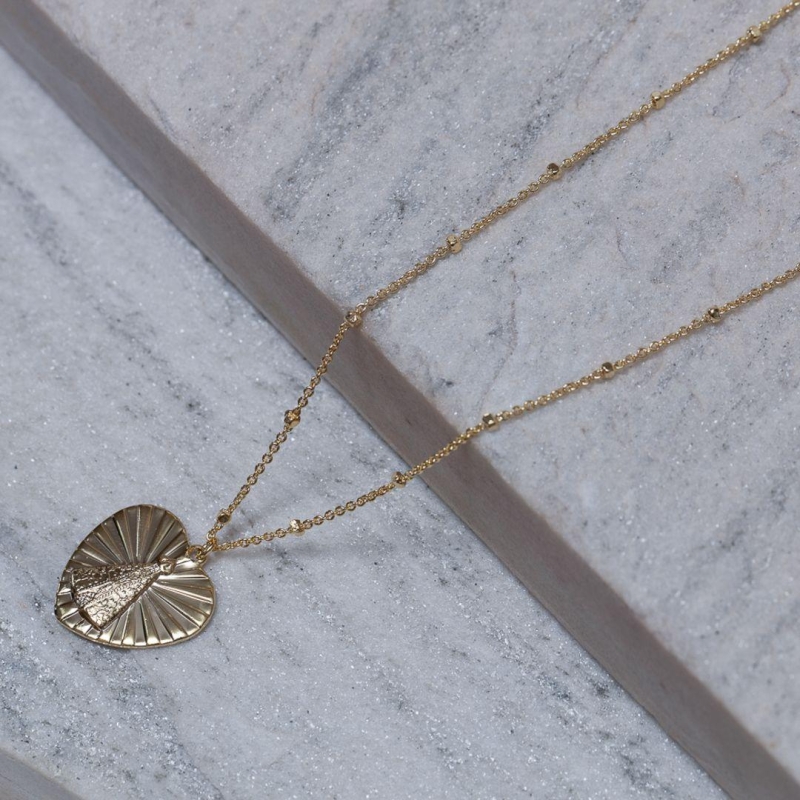 COLAR CORAÇÃO COM NOSSA SENHORA BANHO OURO 18K