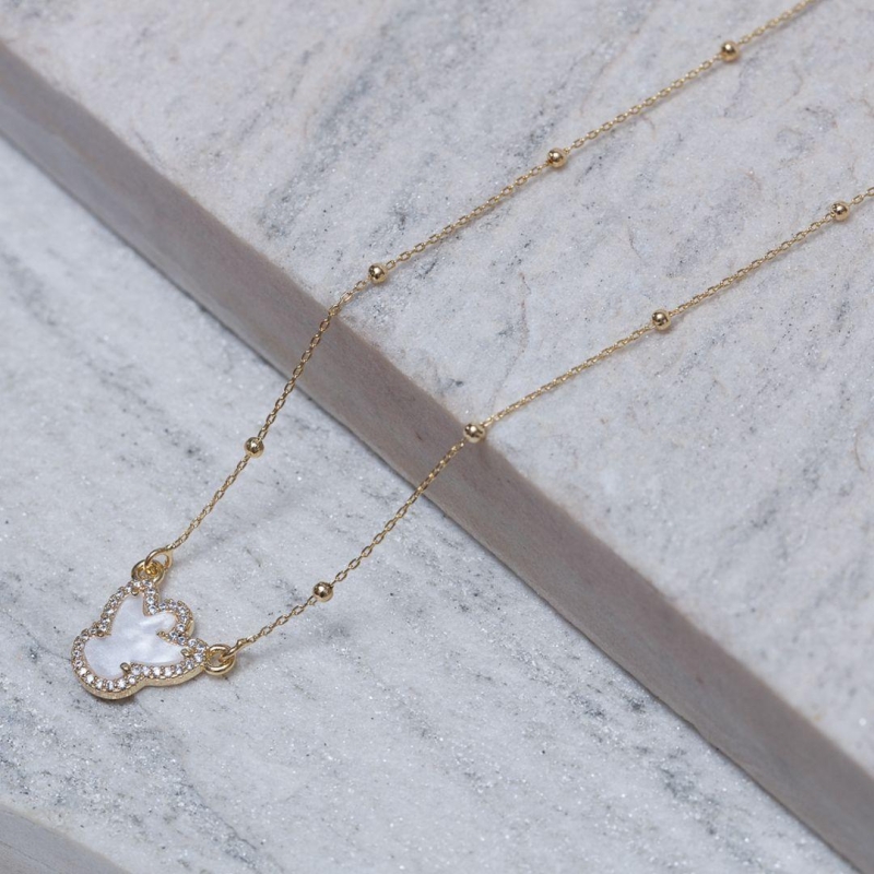 COLAR ESPÍRIO SANTO MADRE PÉROLA BANHO OURO 18K