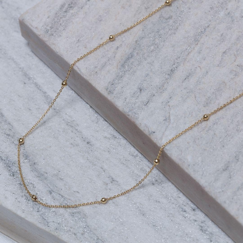 COLAR LONGO COM BOLINHAS BANHO OURO 18K