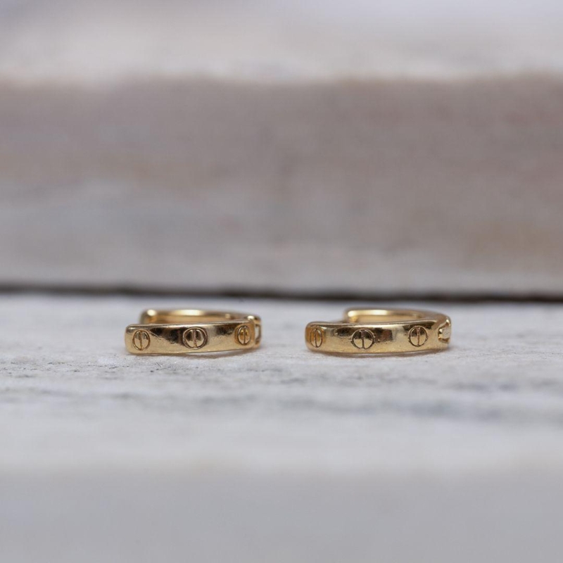 BRINCO ARGOLINHA CARTIER P OURO 18K