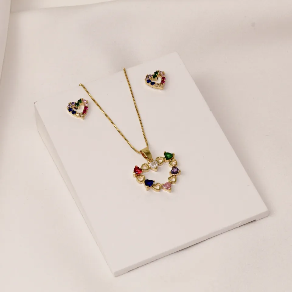 CONJUNTO CORAÇÃO COLORIDO BANHO OURO 18K
