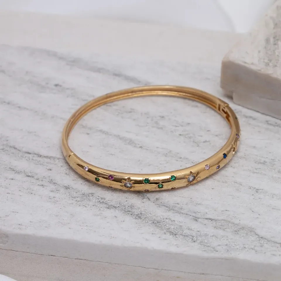 BRACELETE COM ZIRCÔNIAS E ESTRELAS COLORIDAS BANHO OURO 18K