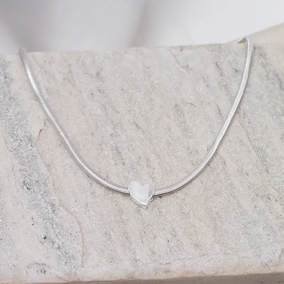 CHOKER FIO ALEMÃO COM CORAÇÃO BANHO PRATA