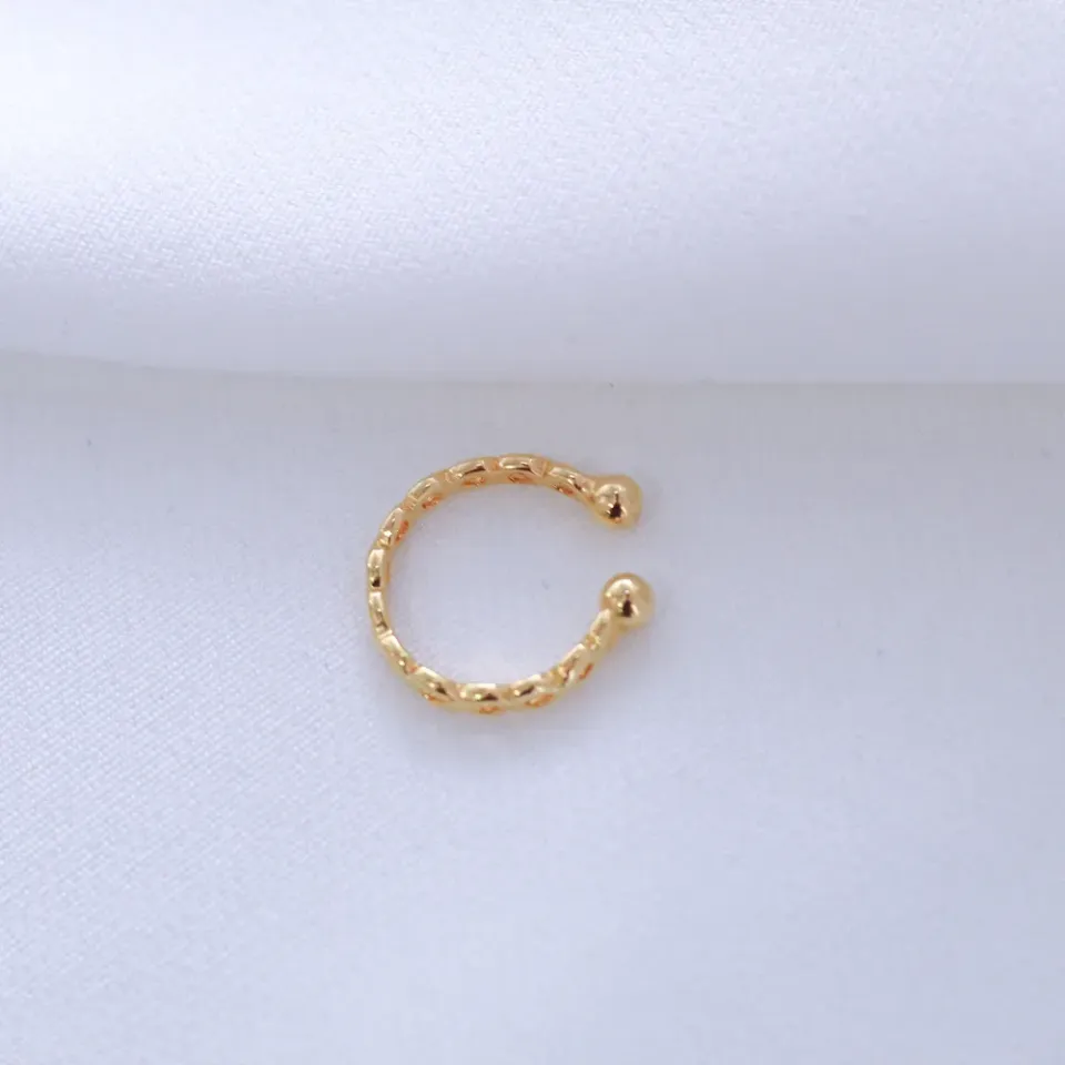 BRINCO FAKE ARGOLA TRABALHADA P BANHO OURO 18K