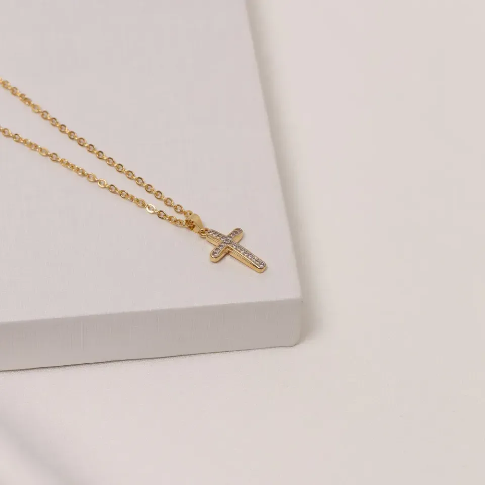 COLAR CRUZ PEQUENA COM CANETA RÓDIO BRANCO BANHO OURO 18K
