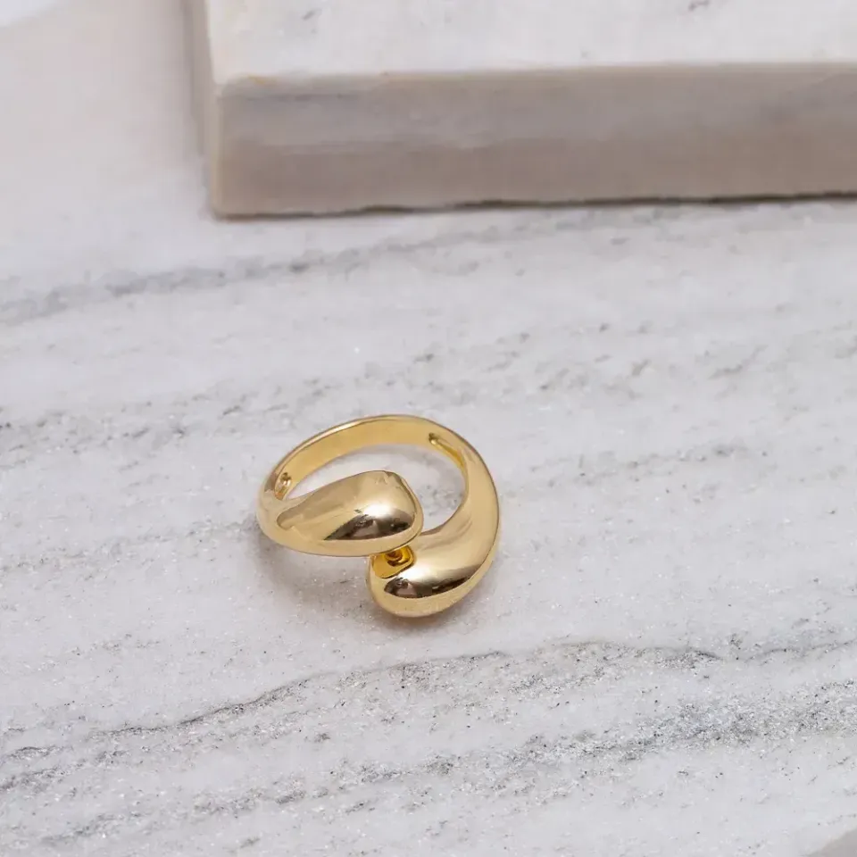 ANEL REGULÁVEL LISO ABERTO M BANHO OURO 18K
