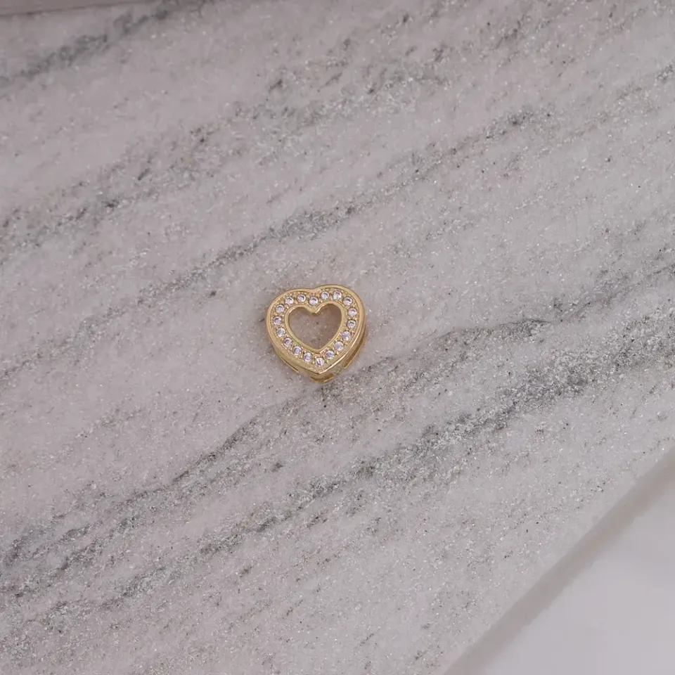 PINGENTE CORAÇÃO COM ZIRCÔNIAS BANHO OURO 18K