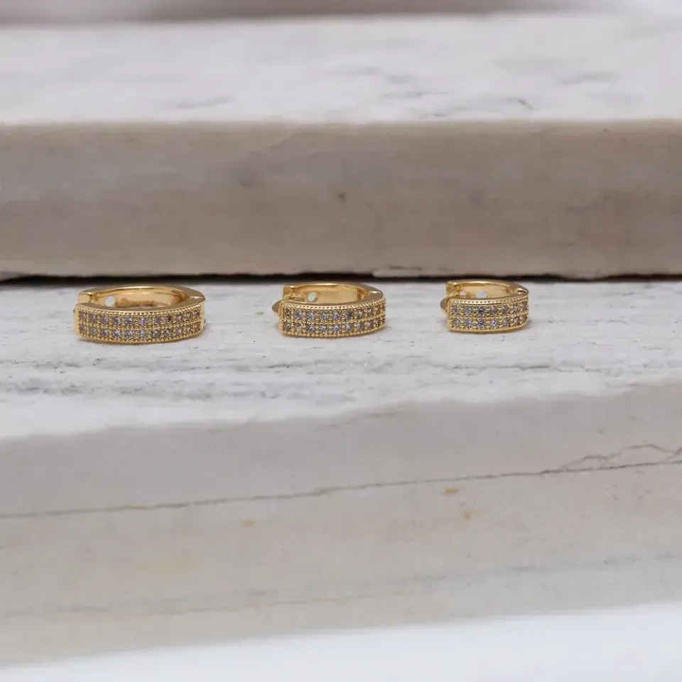 BRINCO ARGOLA M COM ZIRCÔNIA DUPLA BANHO OURO 18K