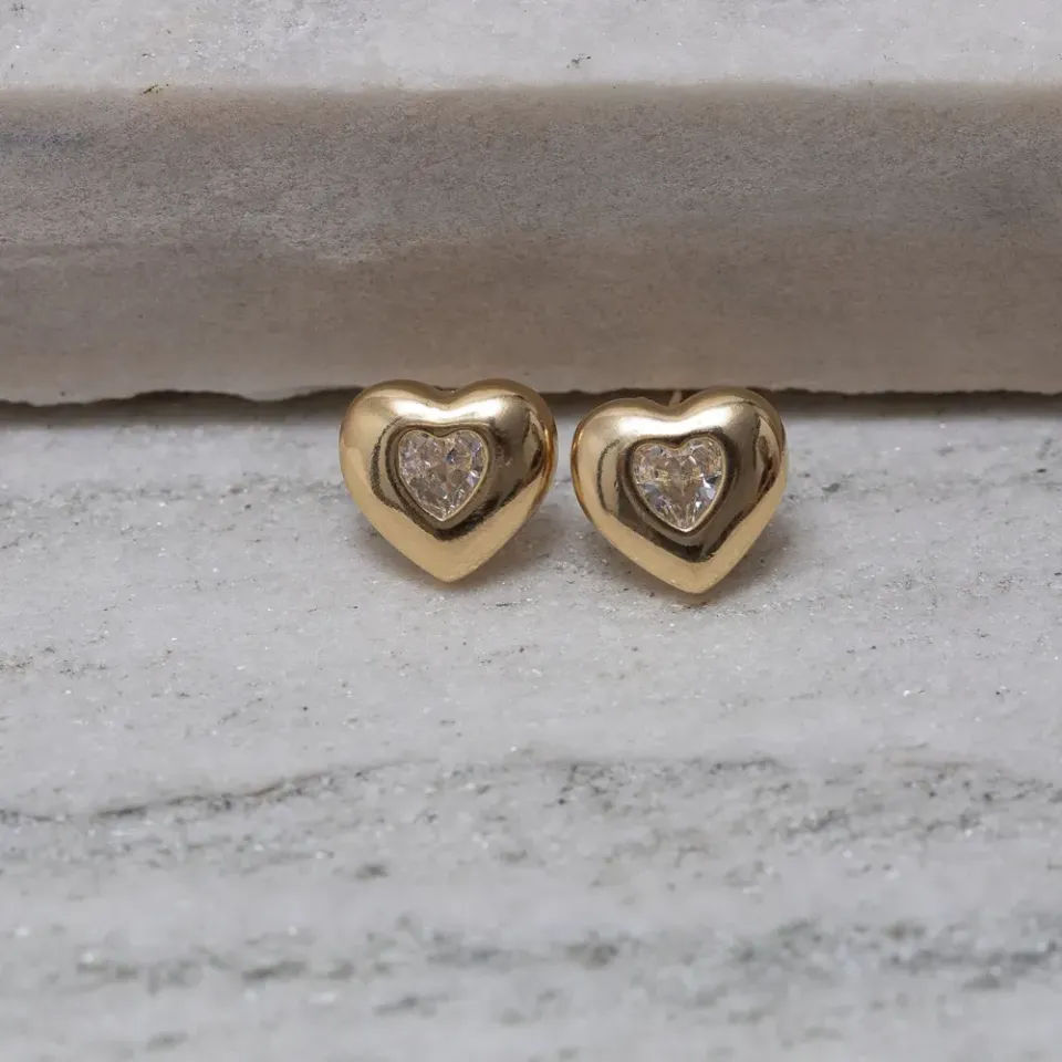 BRINCO CORAÇÃO ABAULADO COM ZIRCÔNIA BANHO OURO 18K