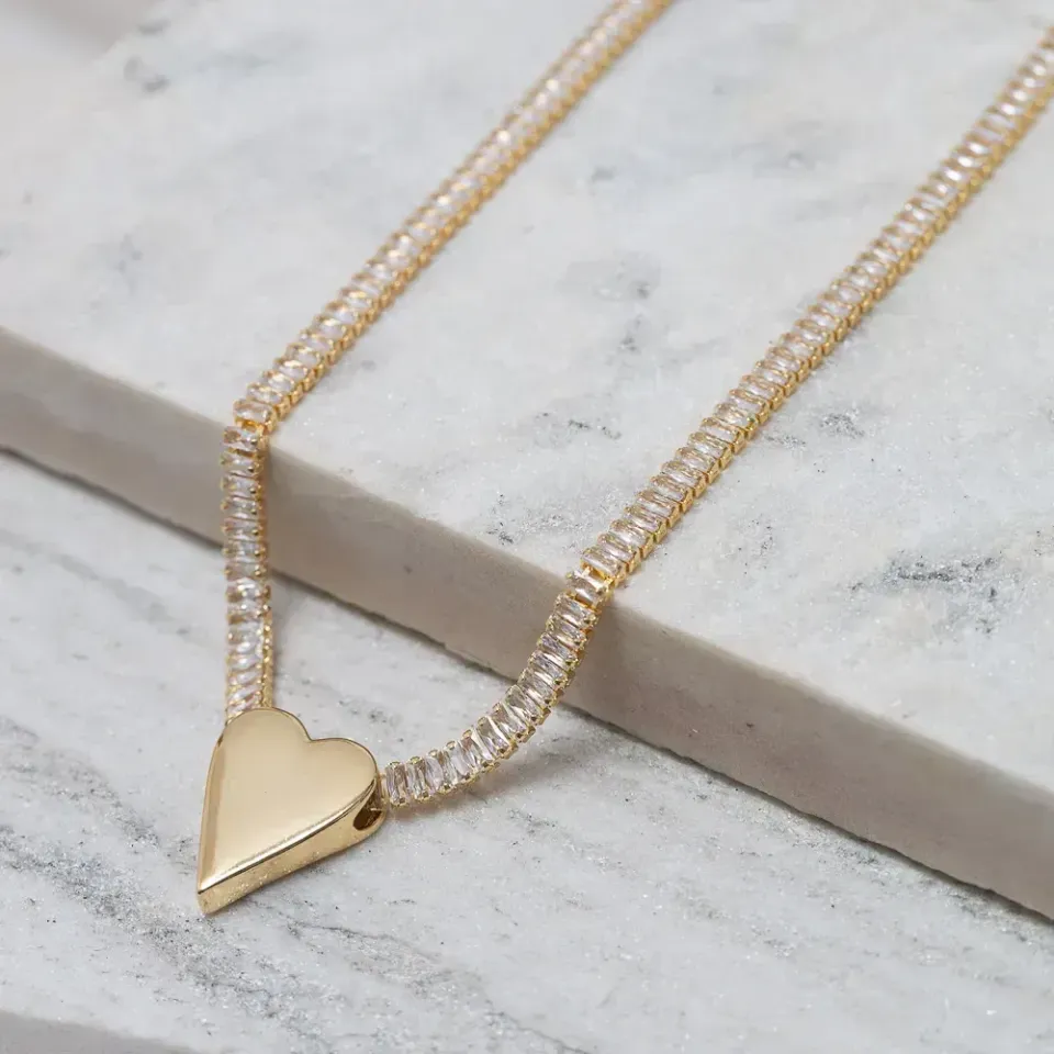 CHOKER RIVIERA COM PINGENTE CORAÇÃO DOURADO BANHO OURO 18K