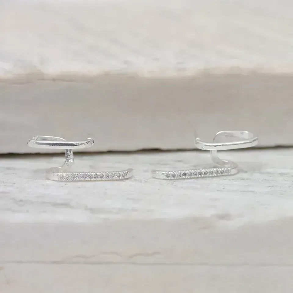 BRINCO EAR CUFF DUPLO FINO COM ZIRCÔNIAS BANHO PRATA