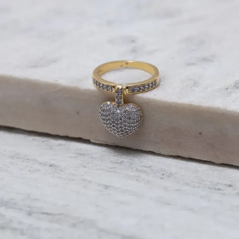 ANEL PINGENTE CORAÇÃO COM RÓDIO BRANCO BANHO OURO 18K