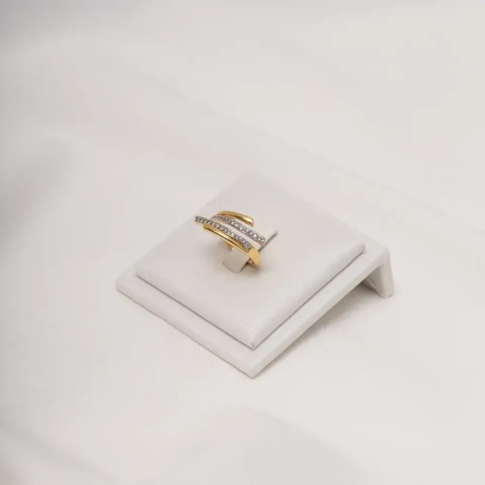 ANEL 4 FILEIRAS LISO E COM ZIRCÔNIAS BANHO OURO 18K