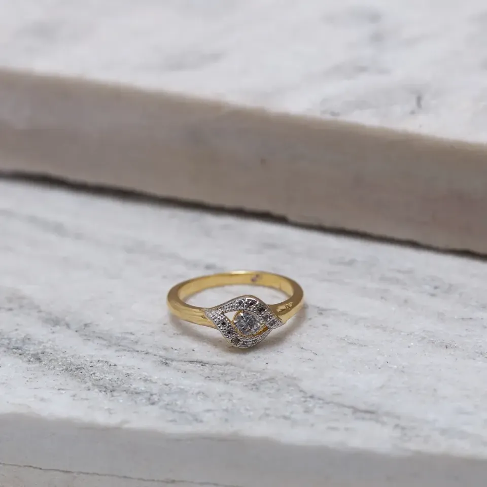 ANEL SOLITÁRIO COM CANETA RÓDIO BRANCO BANHO OURO 18K