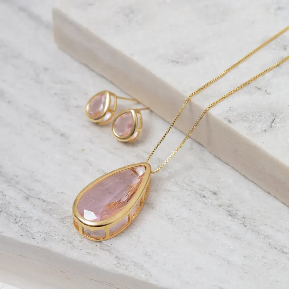 CONJUNTO GOTA GRANDE COM PEDRA COR ROSA CLARO BANHO OURO 18K