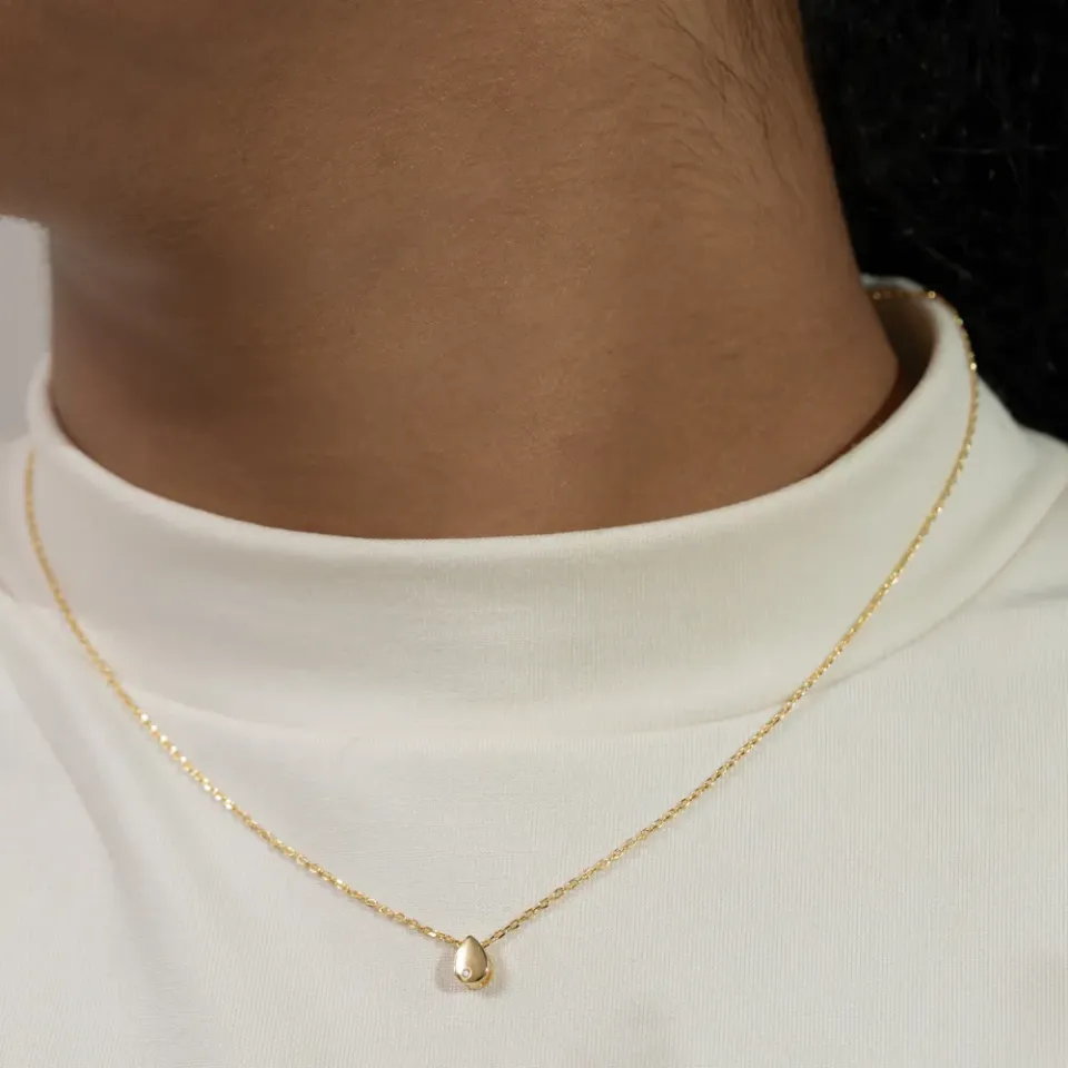 CONJUNTO GOTINHA PP COM CRISTAL BANHO OURO 18K