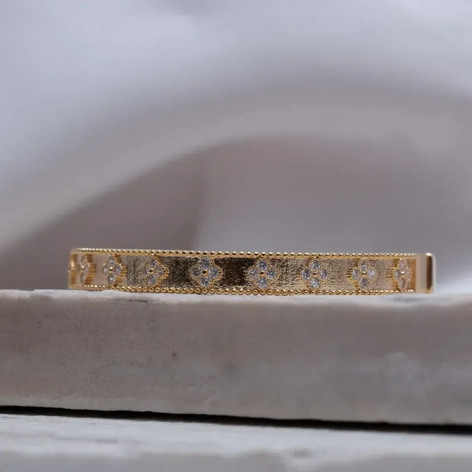 BRACELETE VIRGINIA COM ZIRCÔNIAS CRISTAIS BANHO OURO 18K