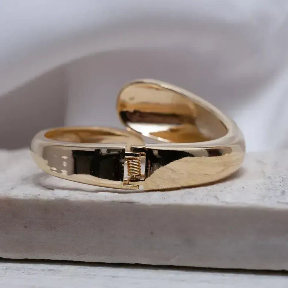 BRACELETE ABAULADO ABERTO BANHO OURO 18K