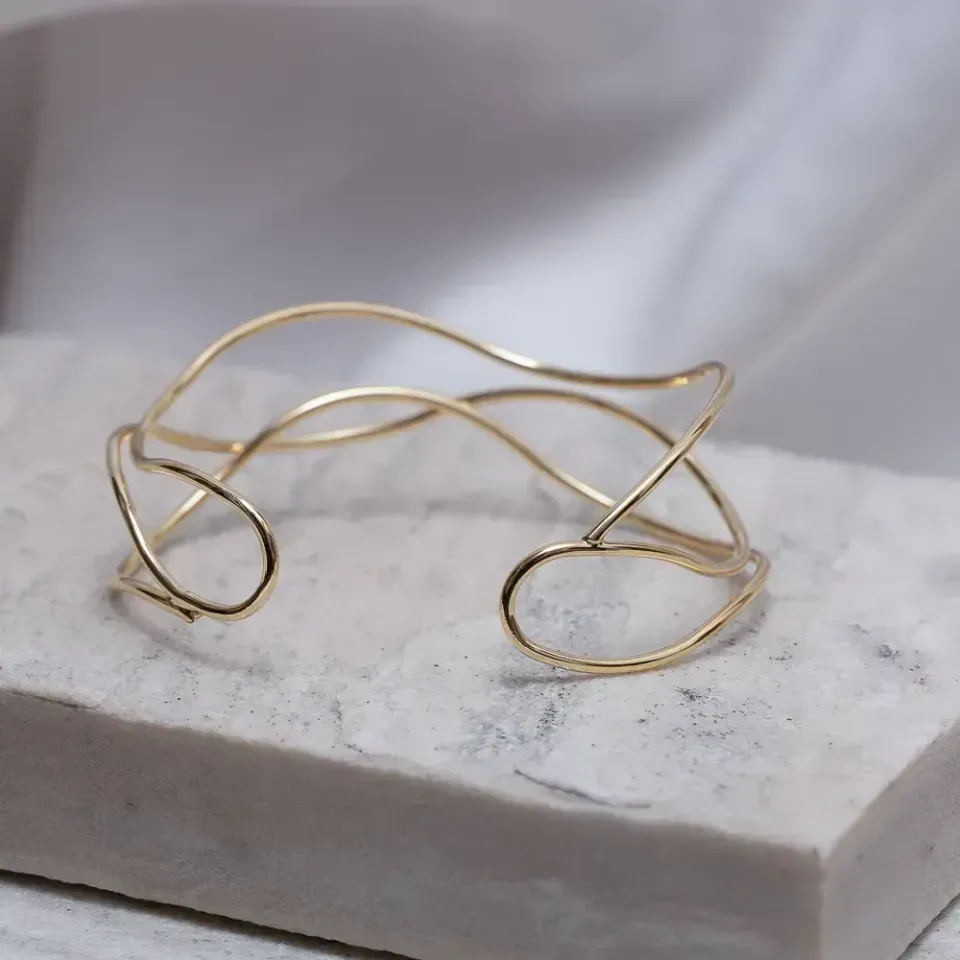 BRACELETE ORGÂNICO ARAMADO BANHO OURO 18K
