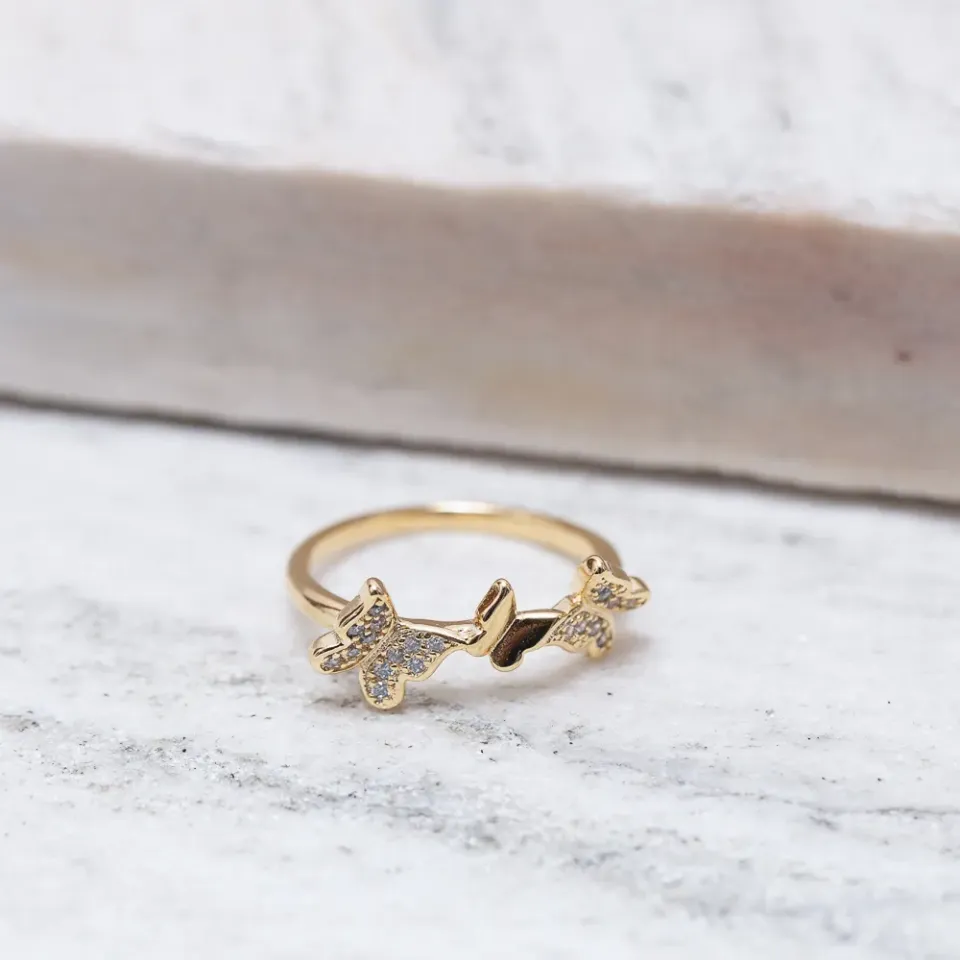 ANEL BORBOLETAS CRAVEJADAS BANHO OURO 18K