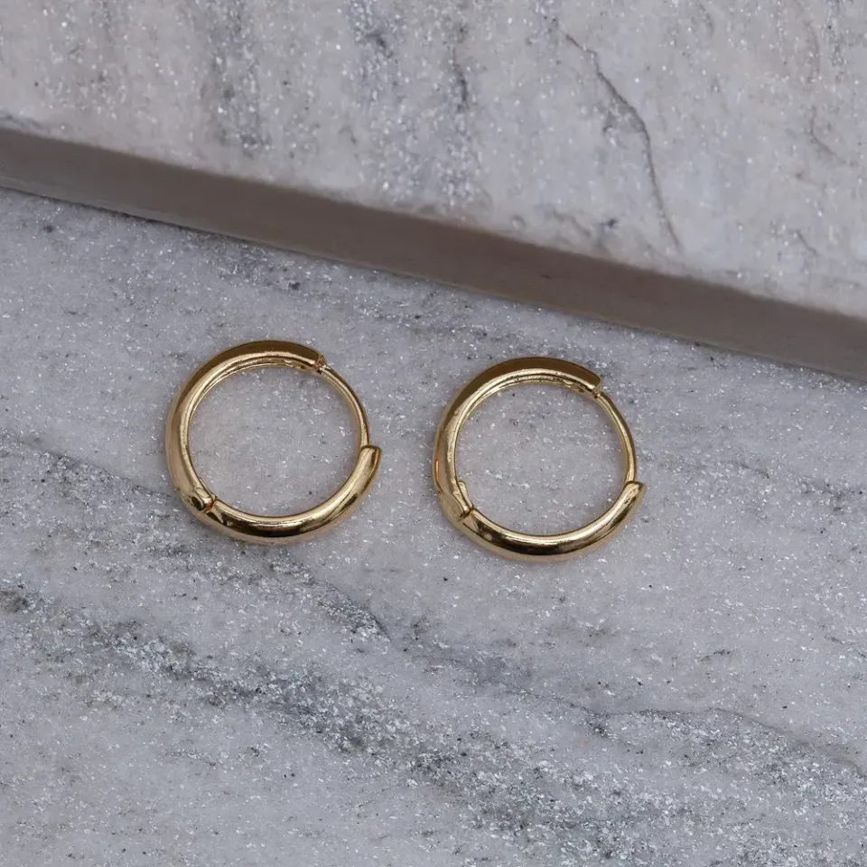 BRINCO ARGOLA M LISA BANHO OURO 18K