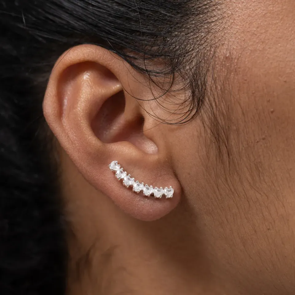 BRINCO EAR CUFF CORAÇÕES CRISTAIS BANHO PRATA