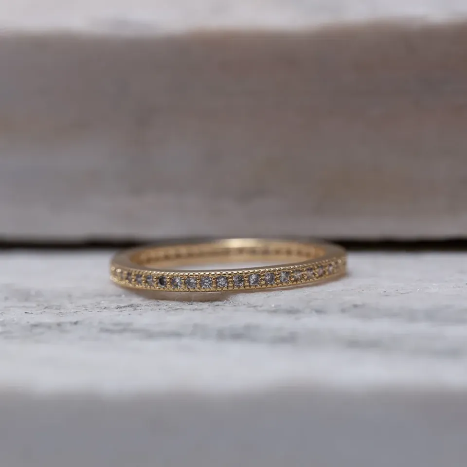 ANEL APARADOR DE ALIANÇA CRAVEJADO BANHO OURO 18K