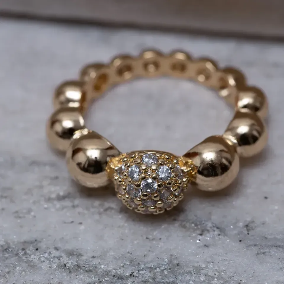 ANEL BOLINHAS LISAS E CRAVEJADA BANHO OURO 18K