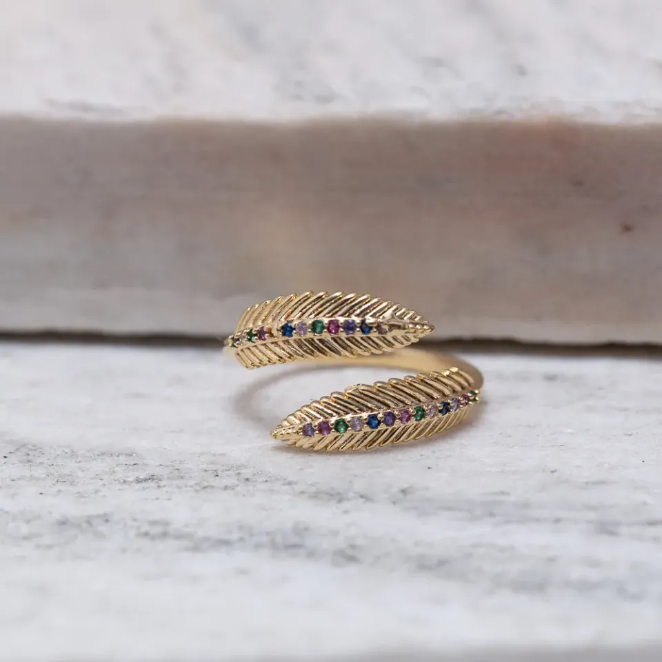 ANEL FOLHA COM ZIRCÔNIAS COLORIDAS REGULÁVEL BANHO OURO 18K