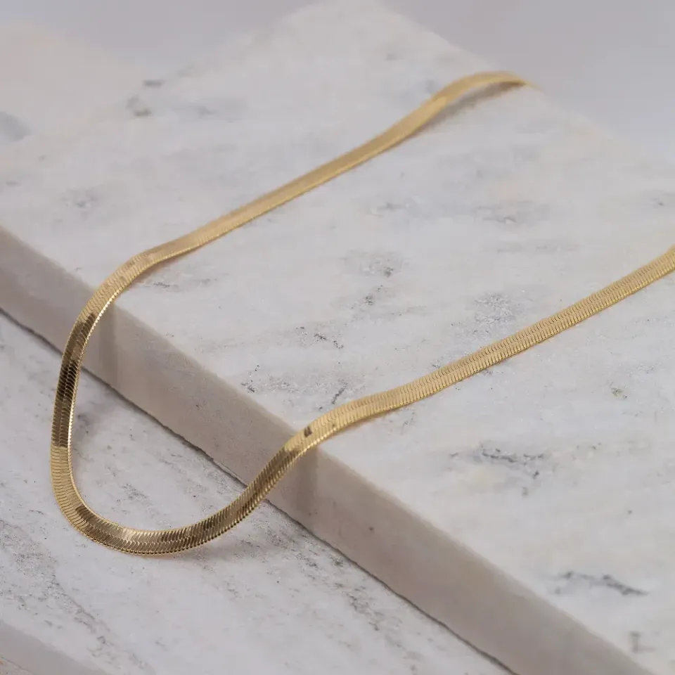 COLAR FITA ESPELHADA M BANHO OURO 18K