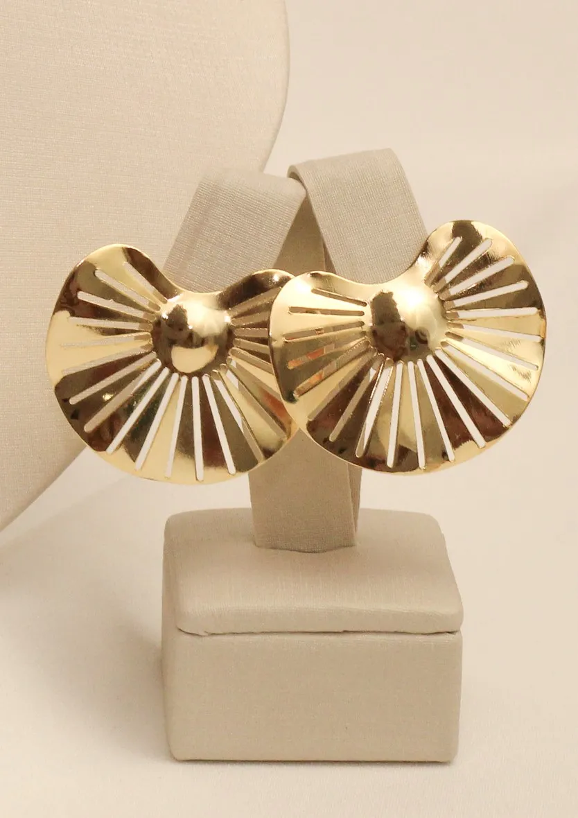 BRINCO CONCHA DE OURO BANHO OURO 18K