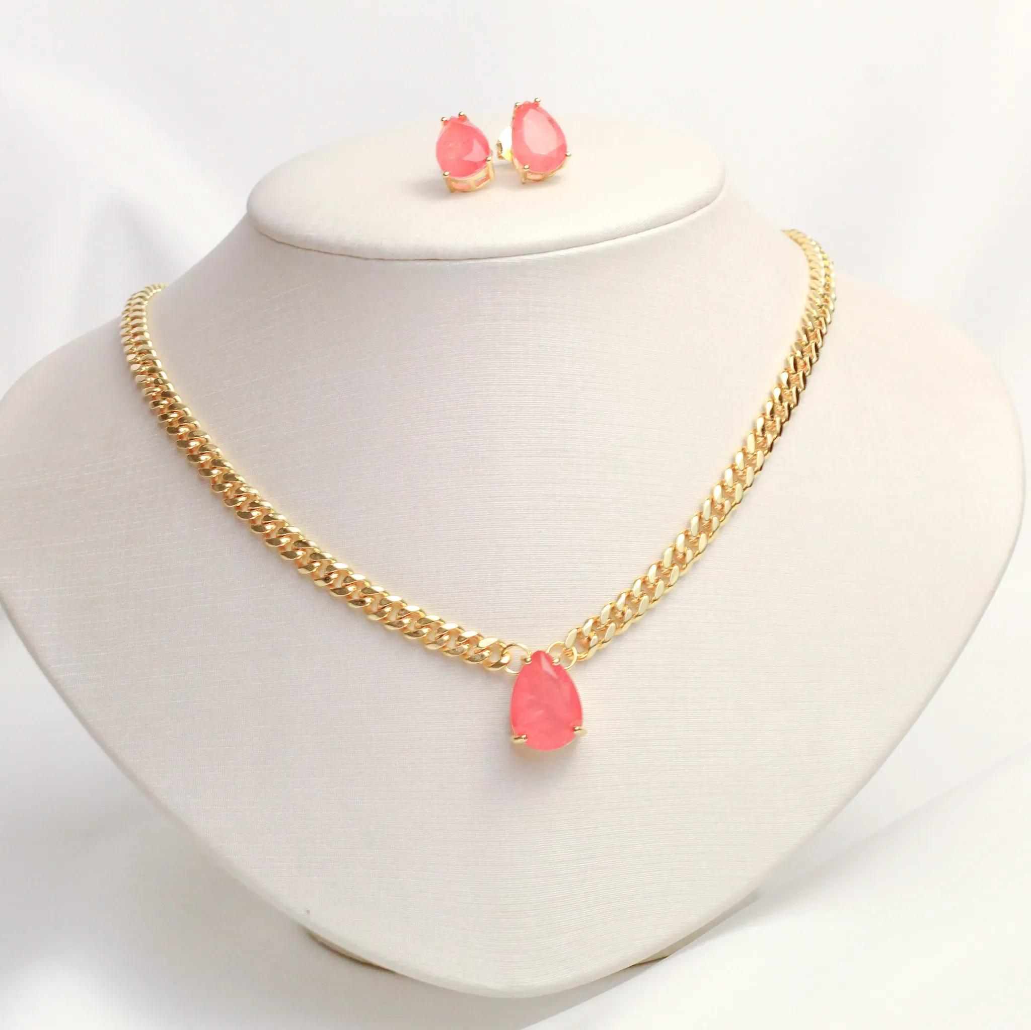 CONJUNTO CORRENTE COM ZIRCÔNIA SALMÃO BANHO OURO 18K