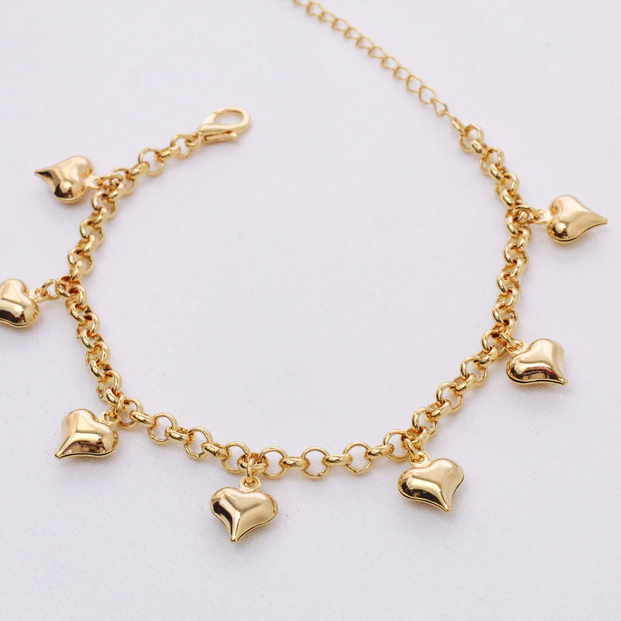 PULSEIRA ELO PORTUGUÊS COM PINGENTE CORAÇÃO BANHO OURO 18K