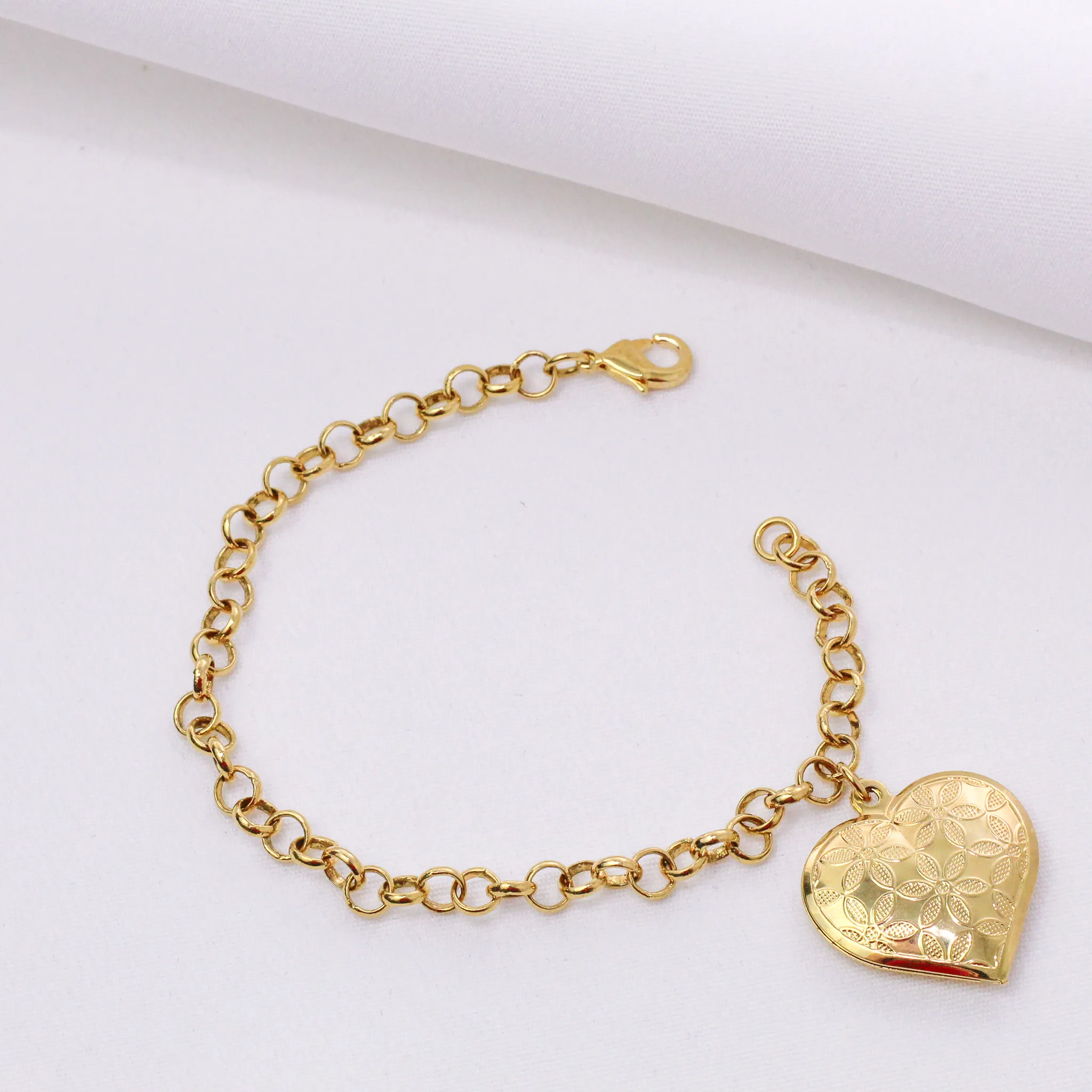 PULSEIRA ELO PORTUGUÊS CORAÇÃO BANHO OURO 18K