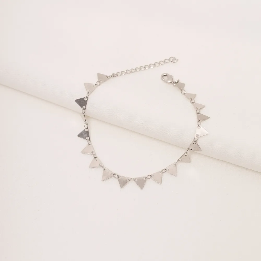 PULSEIRA TRIÂNGULOS BANHO RÓDIO BRANCO
