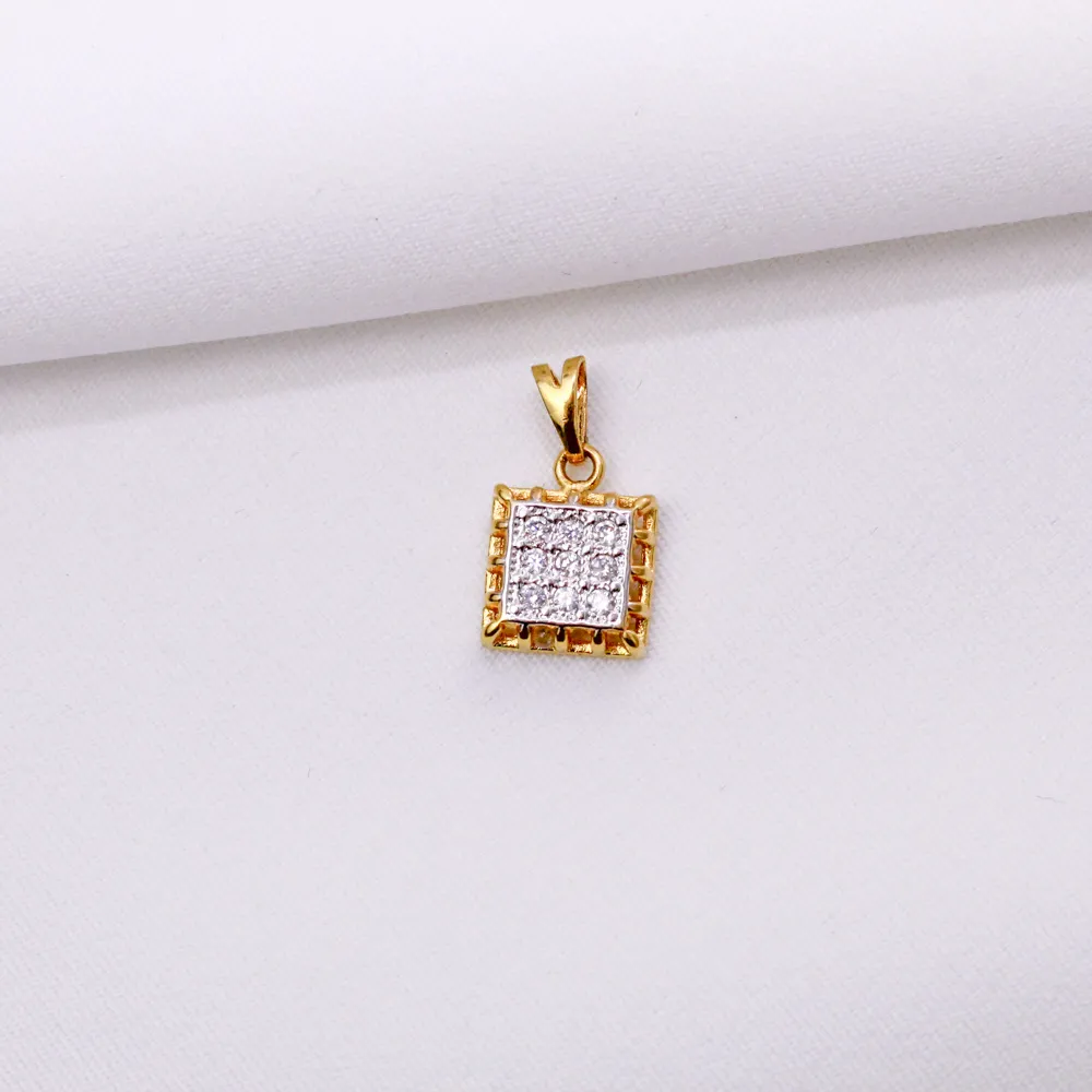 PINGENTE BÁSICO COM RÓDIO BRANCO BANHO OURO 18K