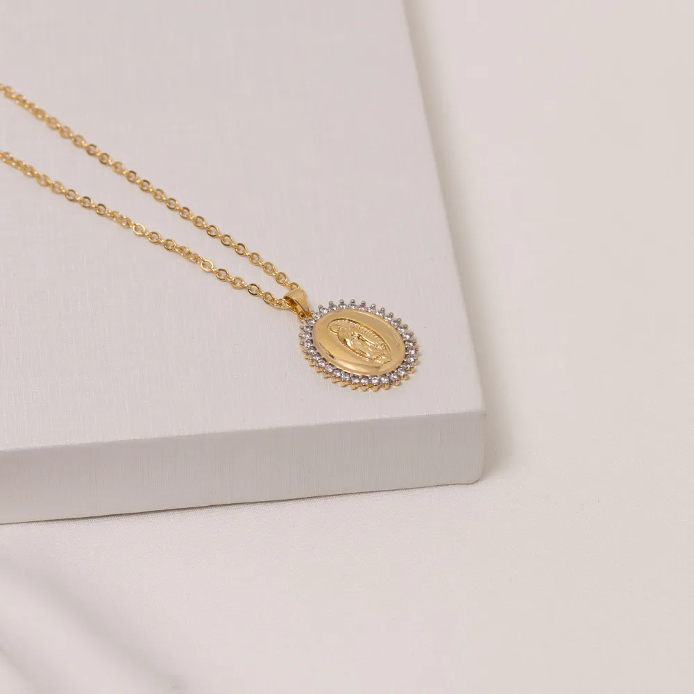 COLAR RELIGIOSO COM ZIRCONIA CRISTAL BANHO OURO 18K