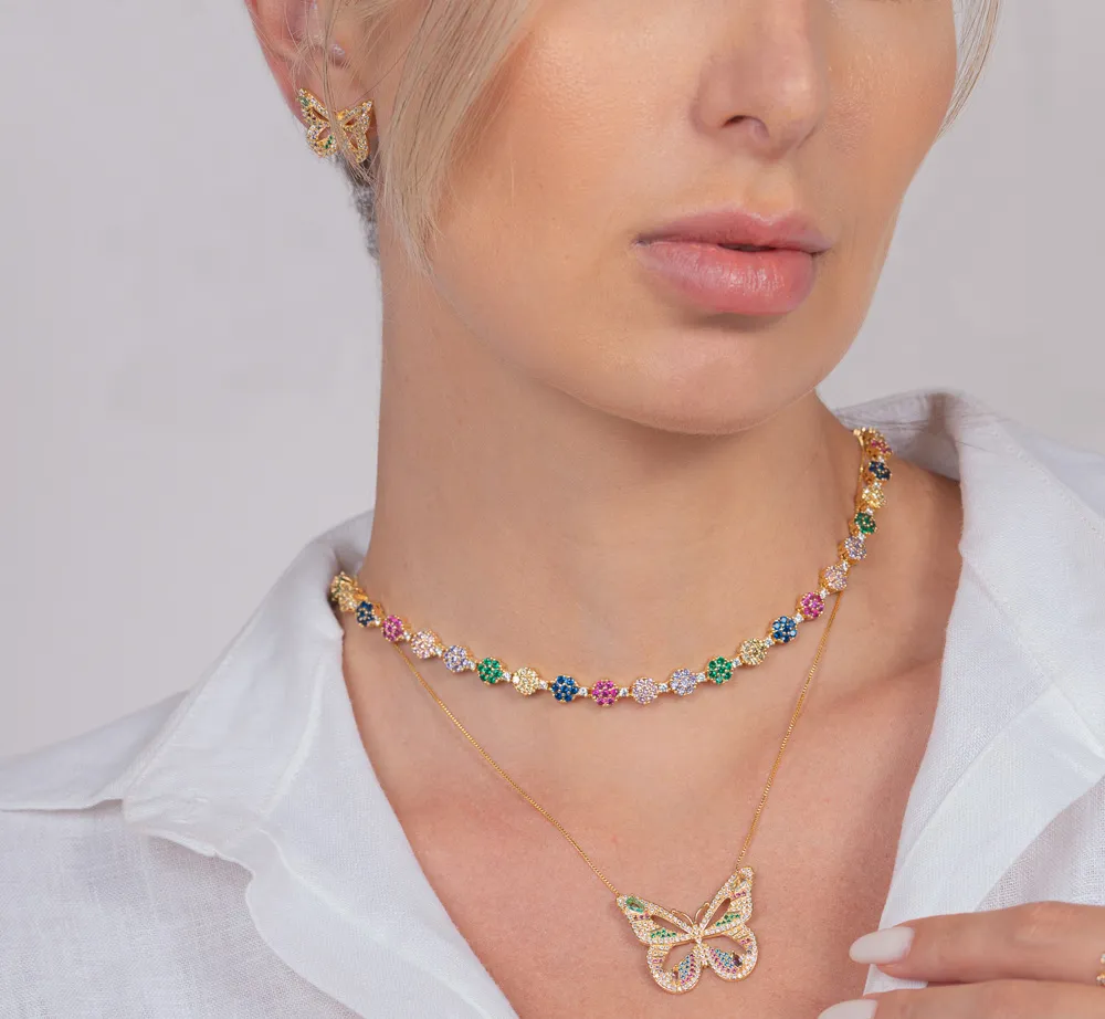 COLAR RIVIERA FLOR COM ZIRCÔNIAS COLORIDAS CLARAS BANHO OURO 18K