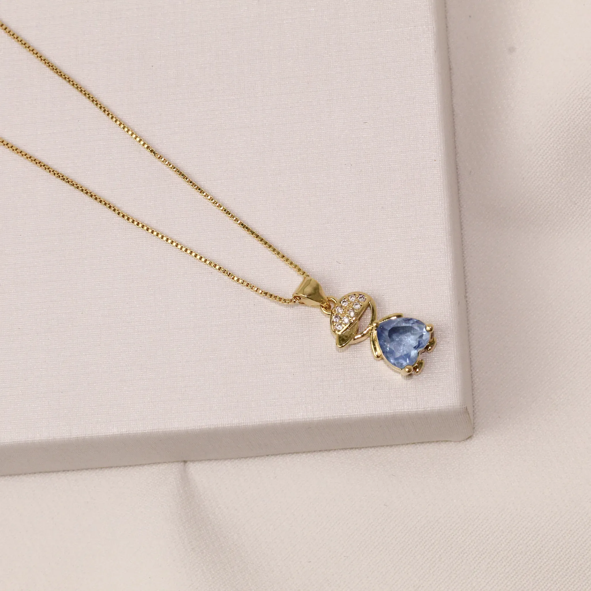 COLAR FILHO MENINO PEDRA AZUL BANHO OURO 18K