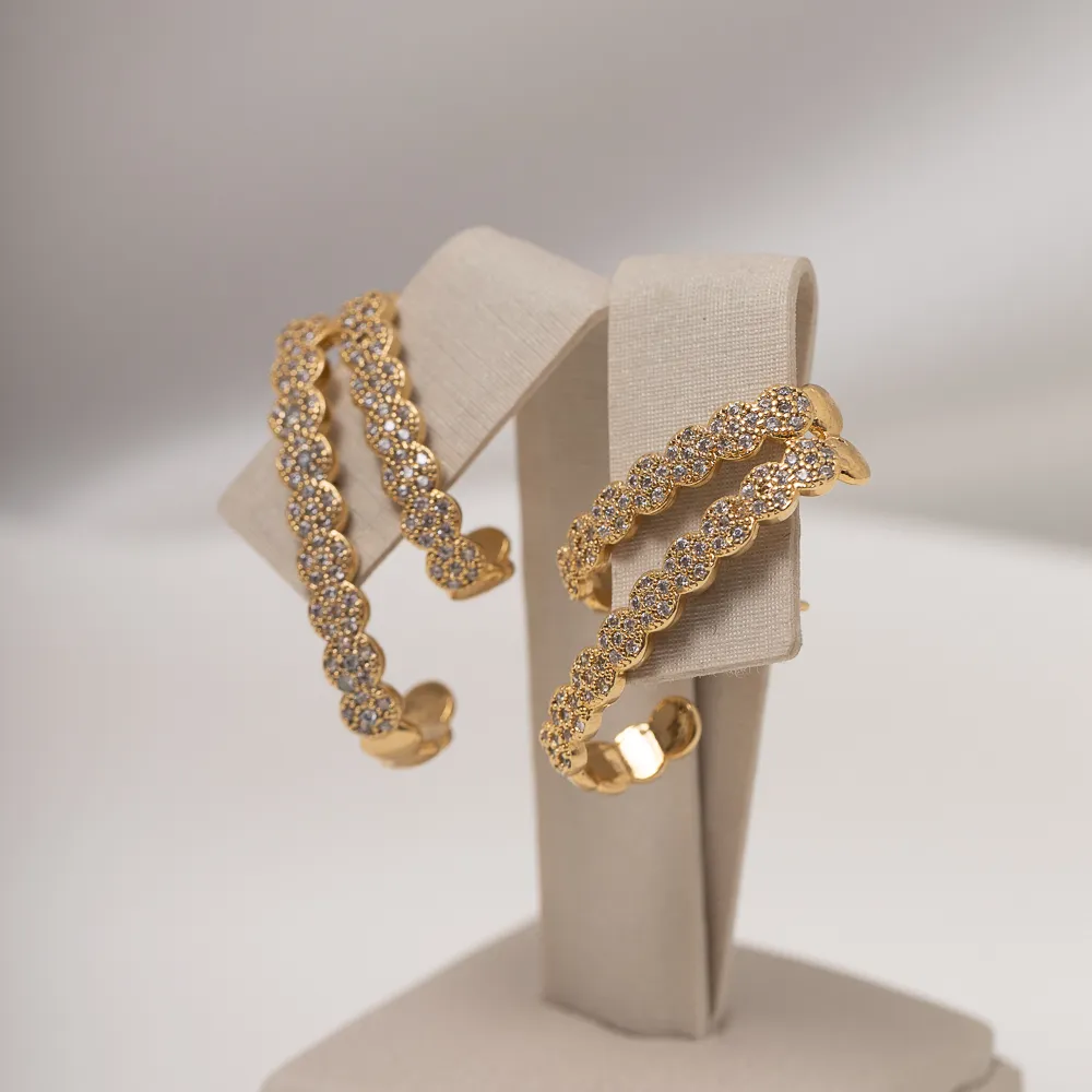 BRINCO EAR CUFF ZIRCÔNIA CRISTAL BANHO OURO 18K
