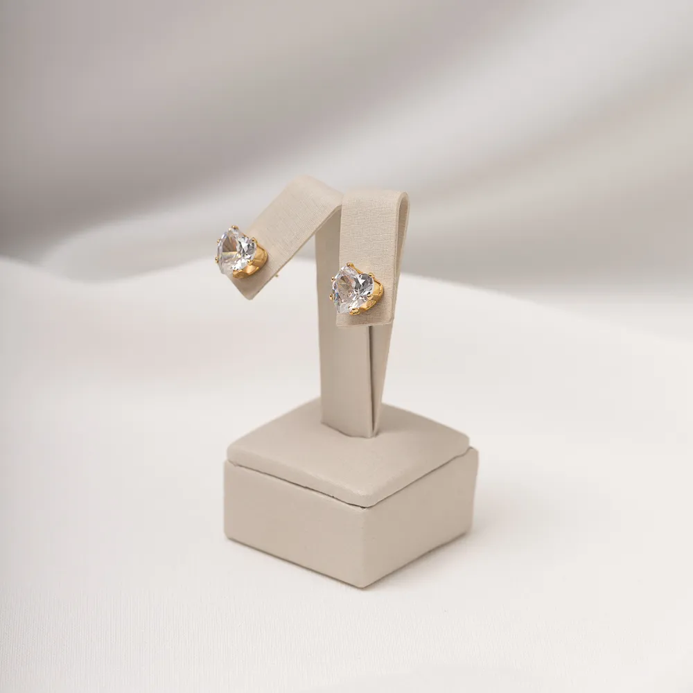 BRINCO CORAÇÃO COM ZIRCÔNIA BANHO OURO 18K