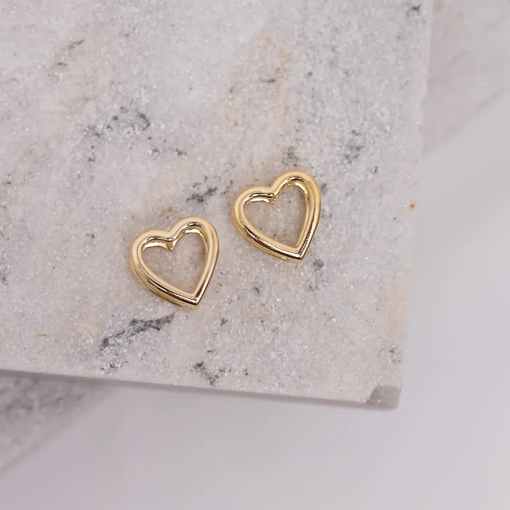 BRINCO CORAÇÃO DUPLO LISO  BANHO OURO 18K
