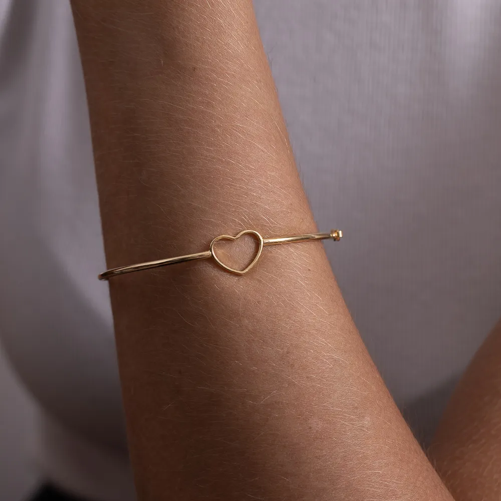 BRACELETE CORAÇÃO FECHO JOIA BANHO OURO 18K
