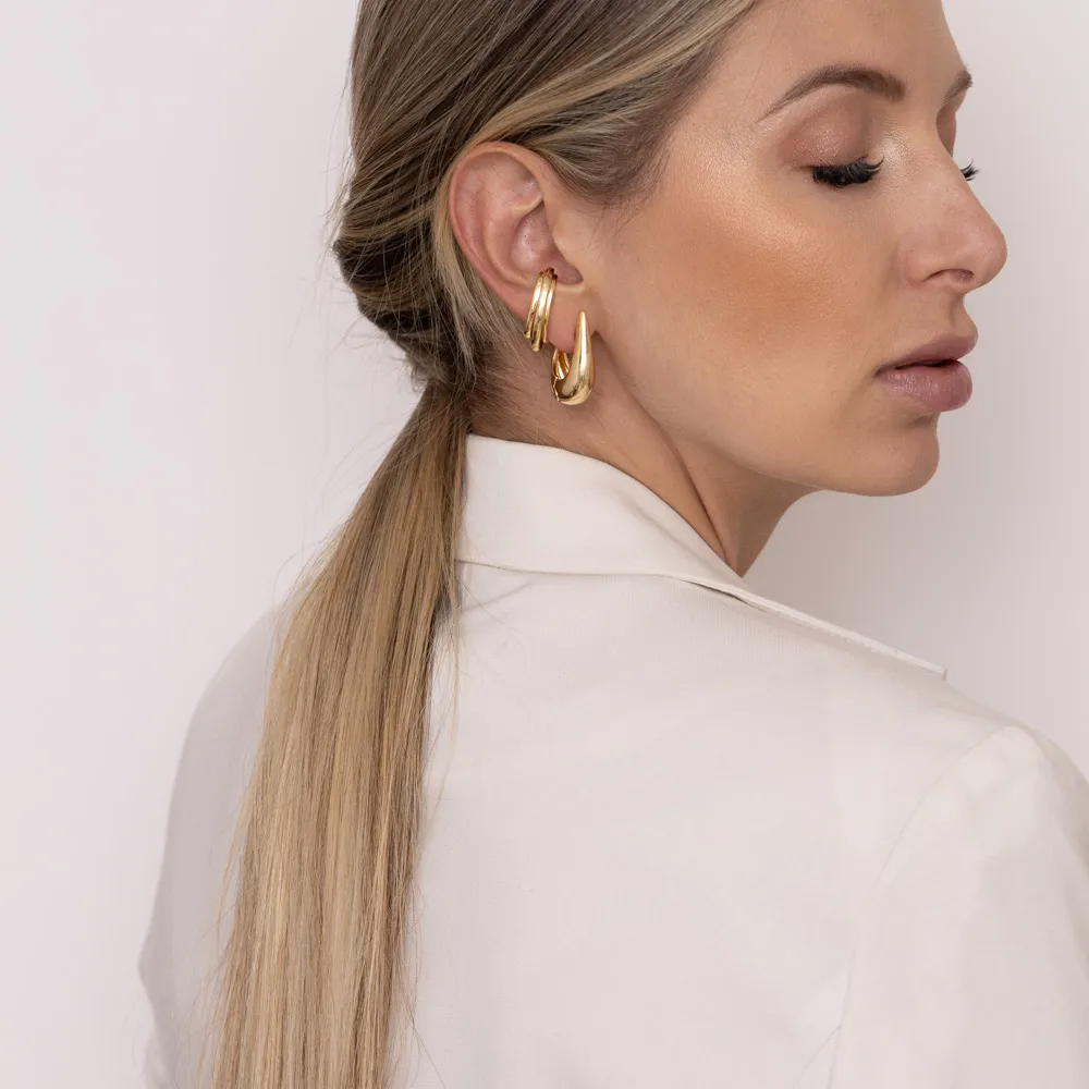 BRINCO FAKE TRÊS AROS LISOS BANHO OURO 18K