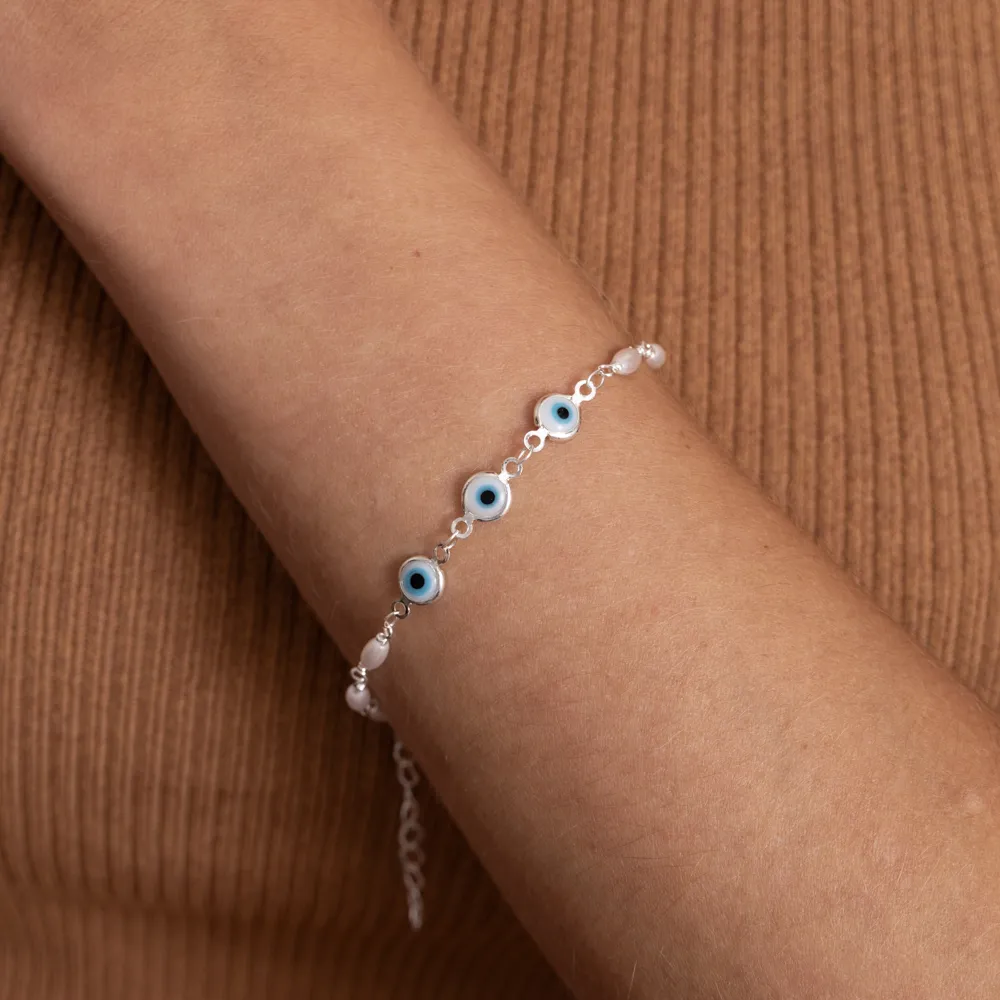 PULSEIRA OLHO GREGO COM PÉROLA BANHO PRATA