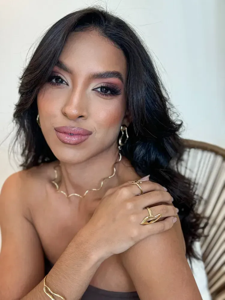 COLAR ARO ONDULADO LISO BANHO OURO 18K