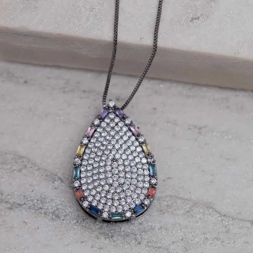 COLAR GOTA ZIRCÔNIAS CRISTAIS E COLORIDAS BANHO RÓDIO NEGRO
