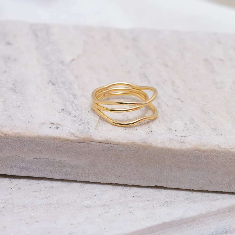 ANEL TRÊS AROS ABERTOS BANHO OURO 18K