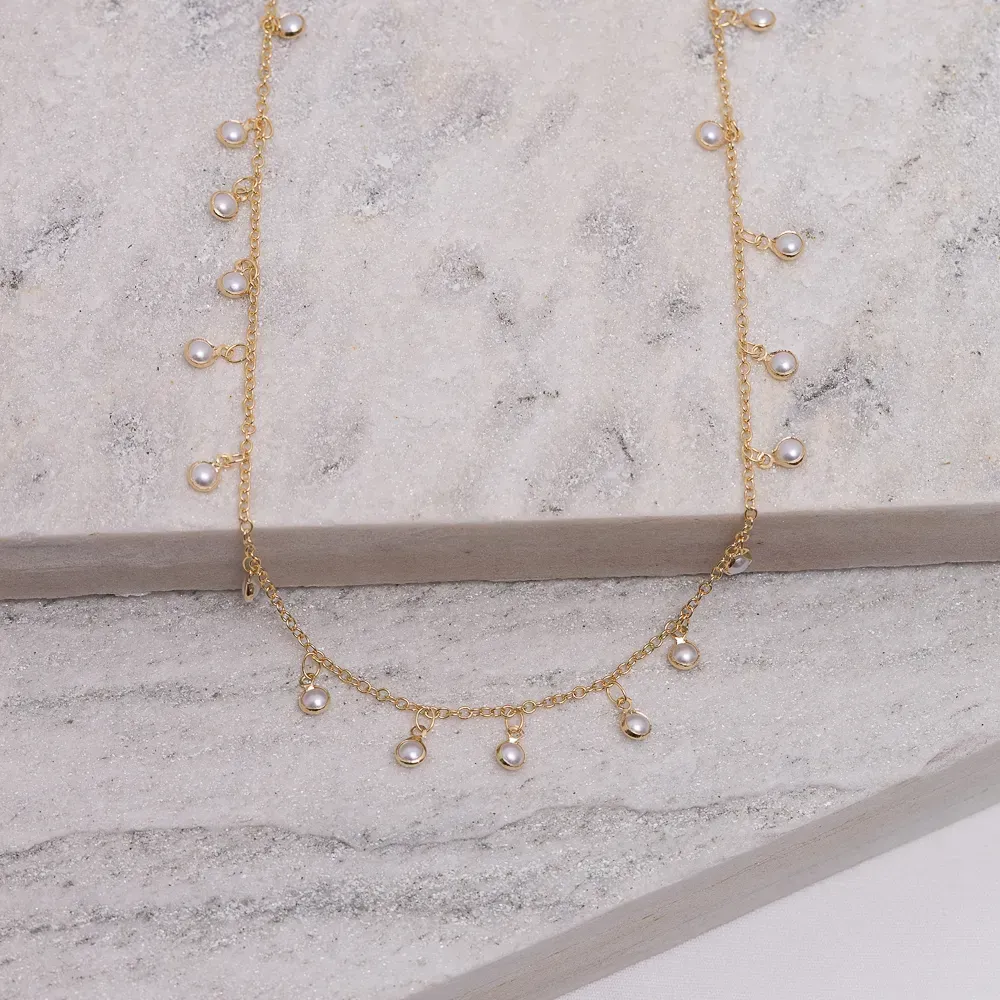CHOKER COM PÉROLAS BANHO OURO 18K
